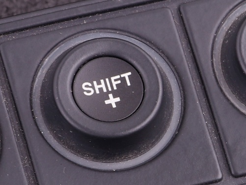SHIFT+ ikon CAN tastatur