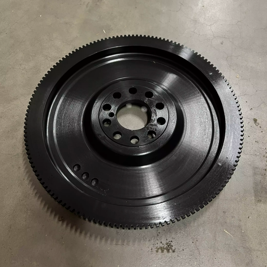Svinghjul Volvo hvid motor med integreret startring