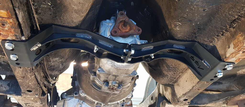 Gearkasse bjælke BMW ZF 5vxl - Volvo 240